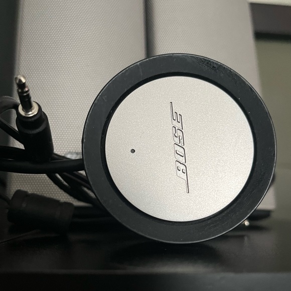 BOSE COMPANION 20 MULTI-MEDIA SPEAKER SYSTEM - Picture 2 of 5